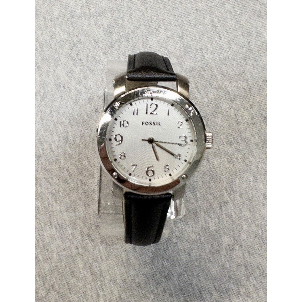 Fossil‎ Minimalist Black & White 34mm Watch New Battery - Picture 3 of 14